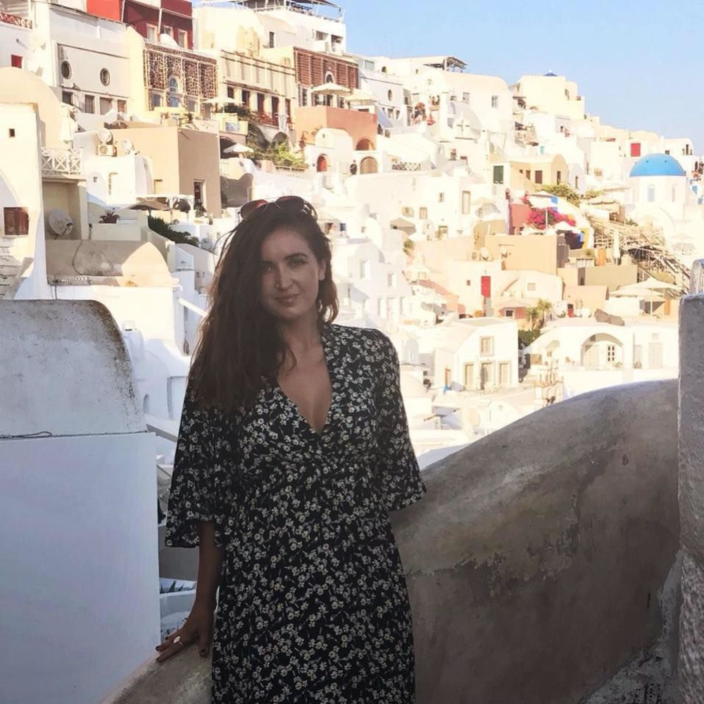 Meet your Posher, Adria